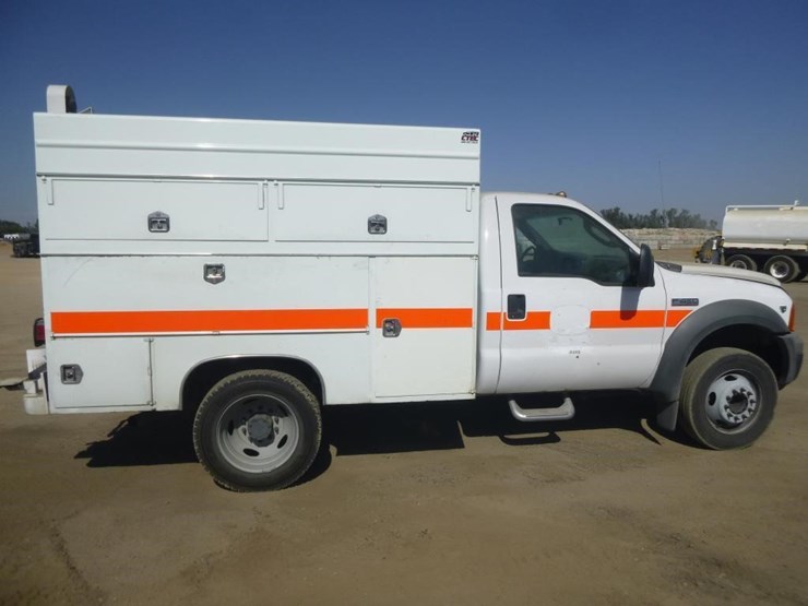 2005-ford-f450-image-16