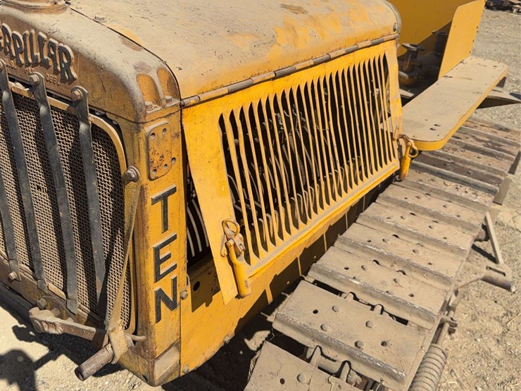 caterpillar-10-image-12