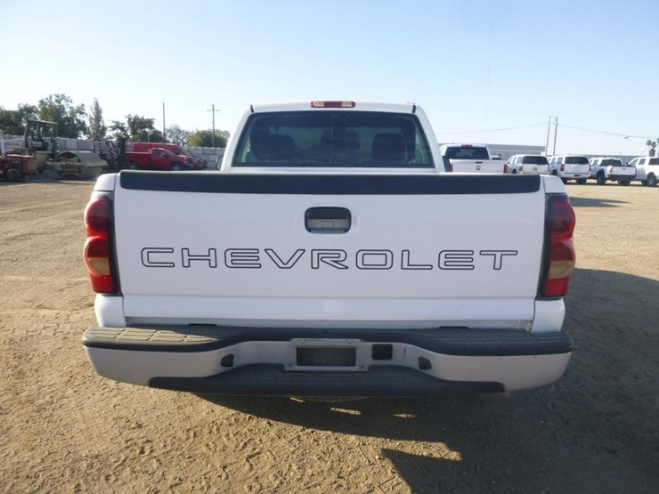 2006-chevrolet-silverado-1500-image-16