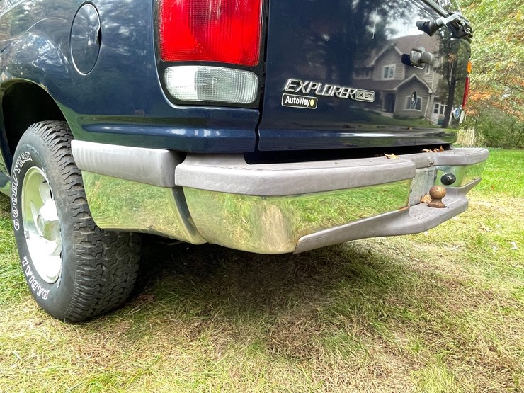 1997-ford-explorer-xlt-image-25