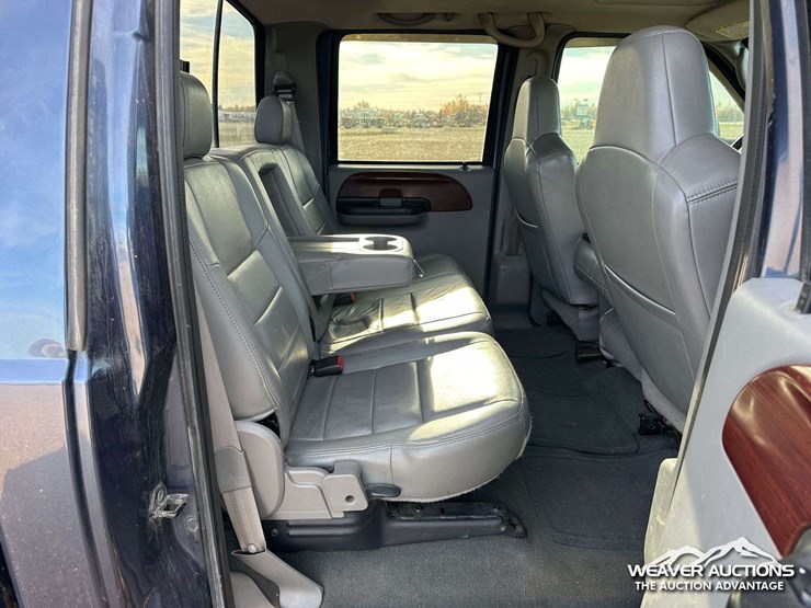 2005-ford-f350-image-33