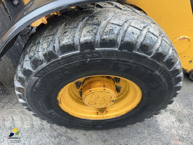 caterpillar-430f2-image-12
