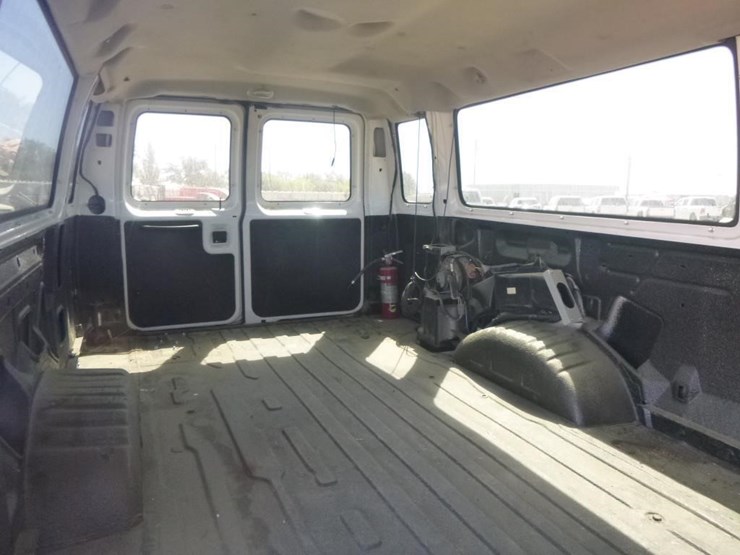 2008-ford-e350-image-18