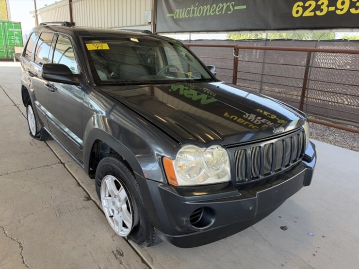 2007-jeep-grand-cherokee-image-2