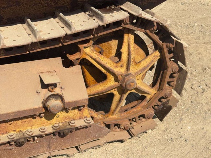 caterpillar-20-image-14