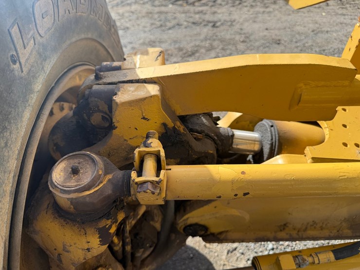 deere-672d-image-16