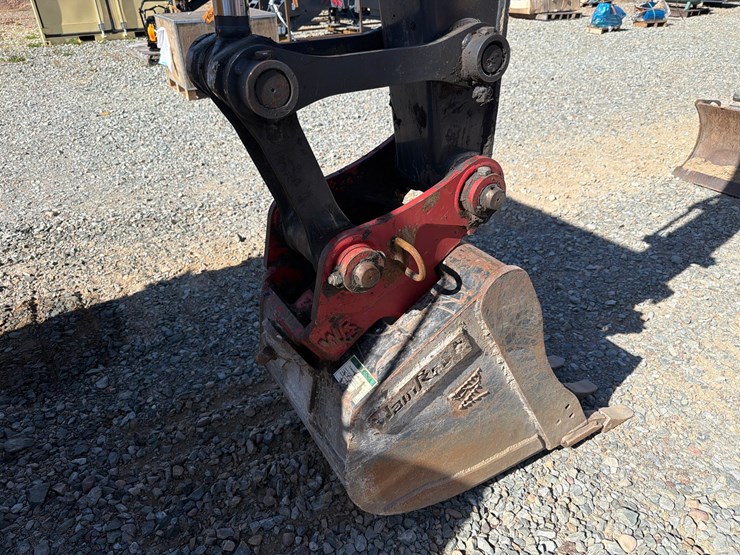deere-85g-image-38