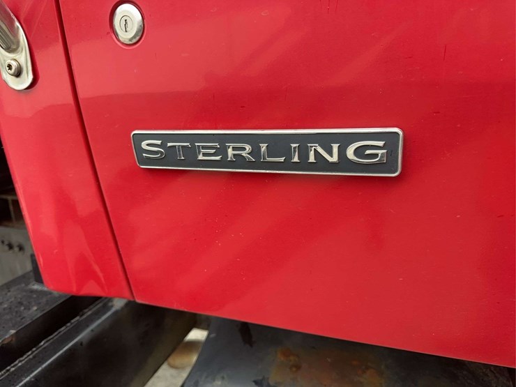 2005-sterling-l8500-image-13