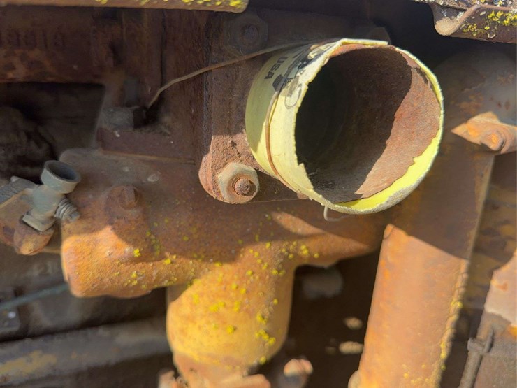 caterpillar-twenty-two-image-16