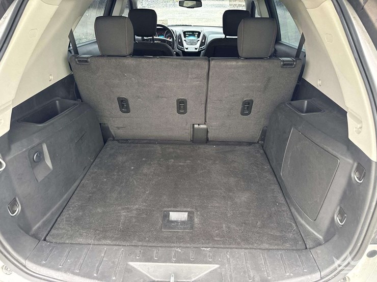 2017-chevrolet-equinox-image-26