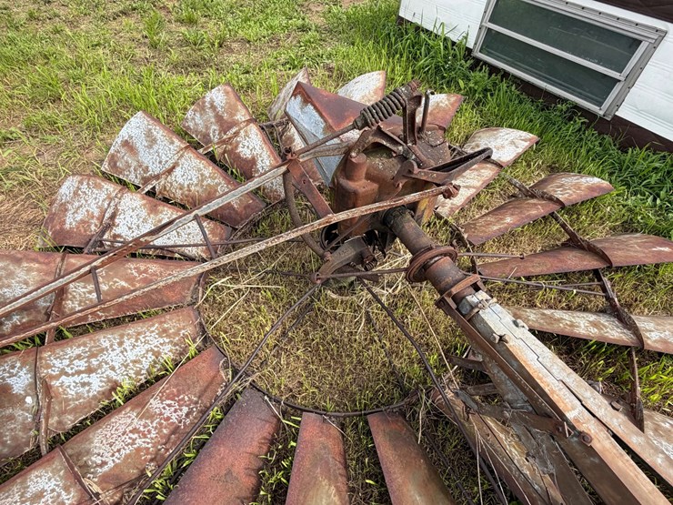 #4046-•-windmill-stand-image-13
