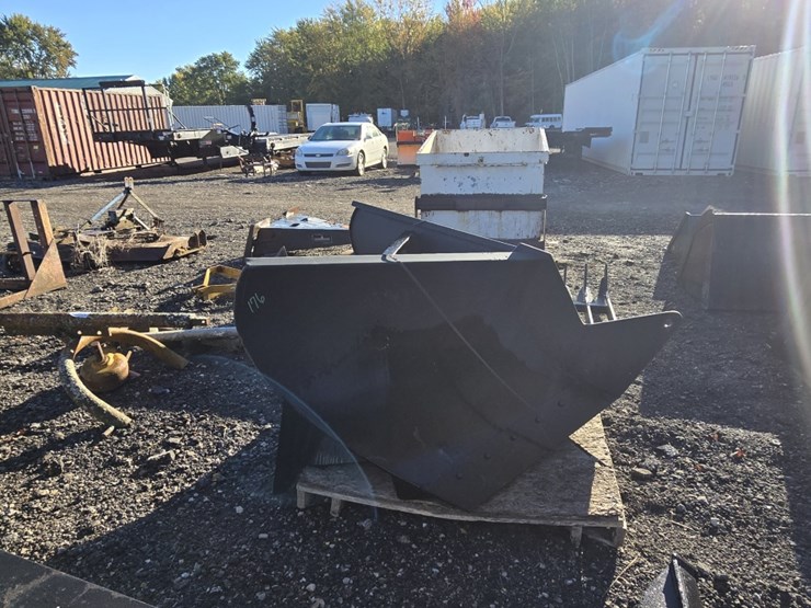 camoplast-v-plow-image-3