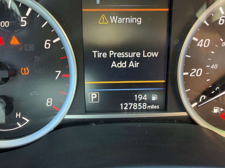 2019-nissan-sentra-4-door-sedan-(127,858-miles)-image-26