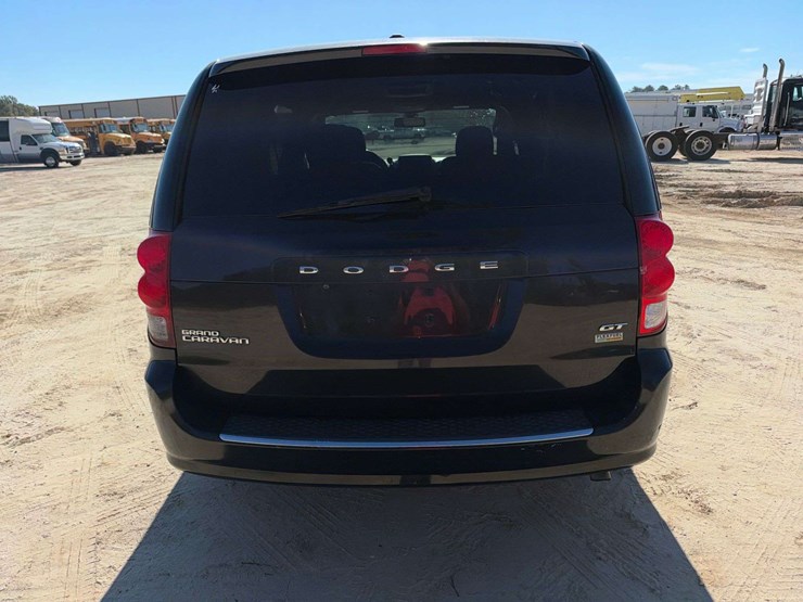 2019-dodge-grand-caravan-gt-image-6