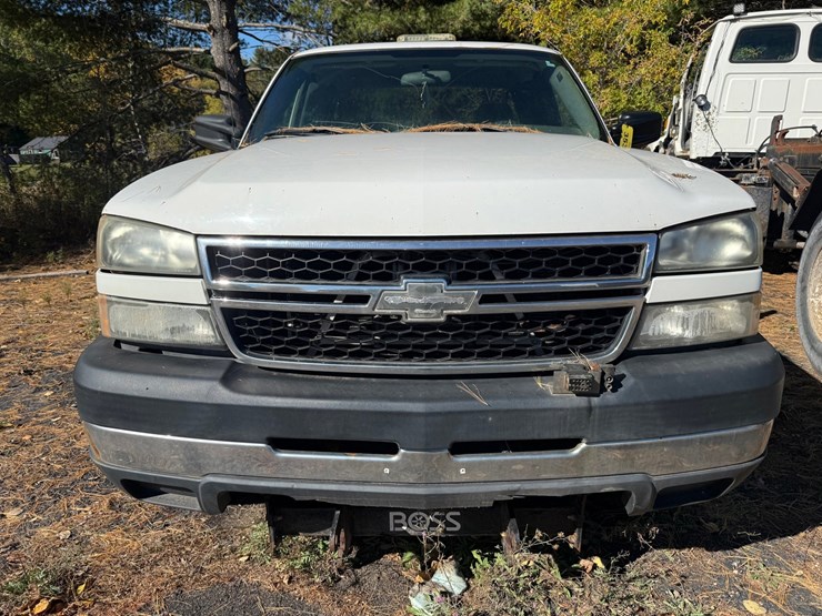 2006-chevrolet-2500-image-8