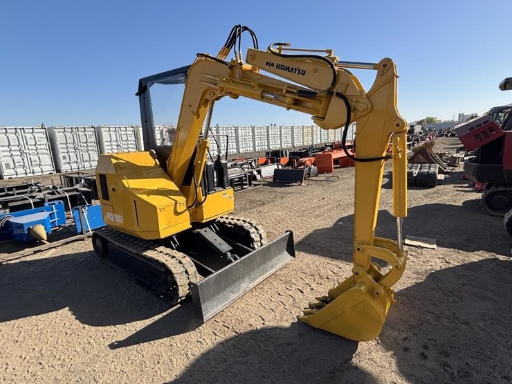 komatsu-pc28uu-image-2