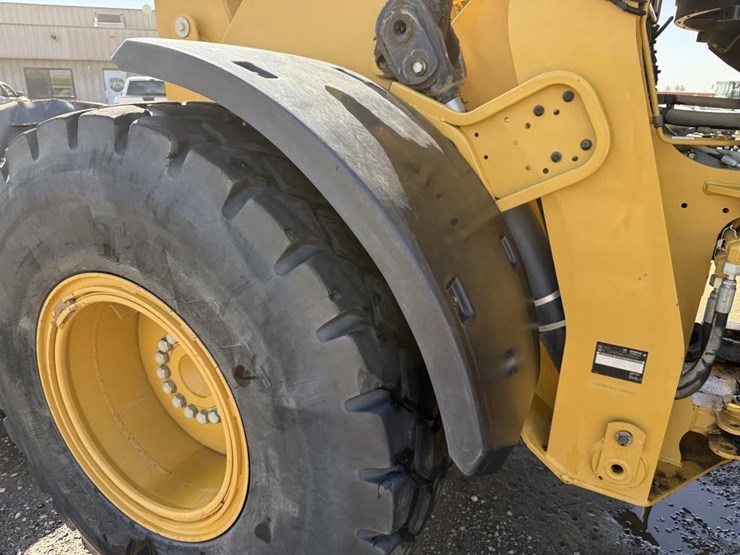 2019-caterpillar-930m-image-31