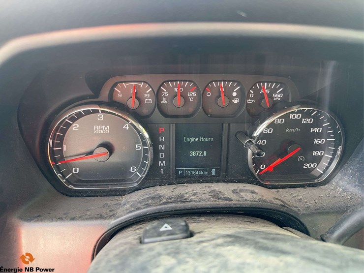 2016-chevrolet-silverado-2500hd-image-30