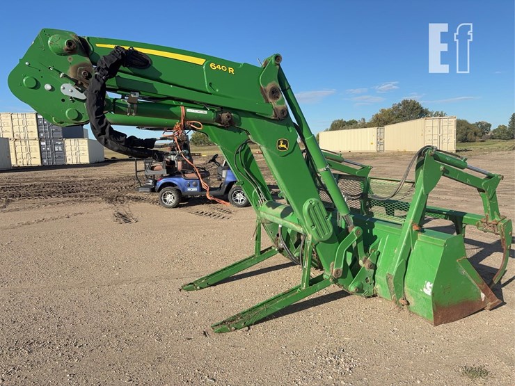 john-deere-640r-image-7