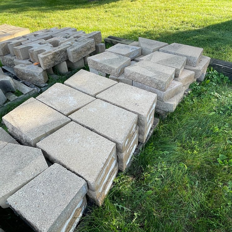 #3206 • (2) Pallet of Concrete Pavers