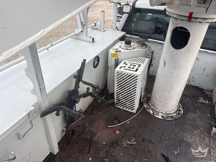 2019-ford-f550-image-31