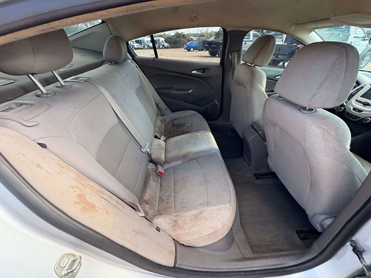 2017-chevrolet-cruz-4-door-sedan-(231,913-miles)-image-16