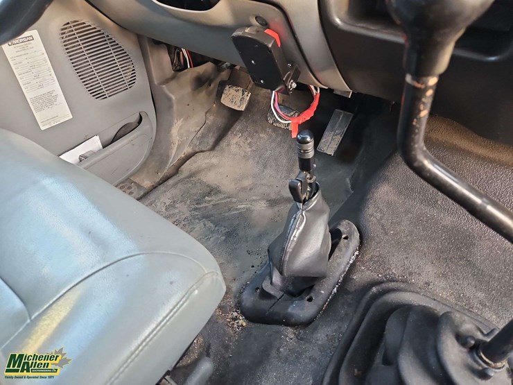 2007-ford-f650-image-35
