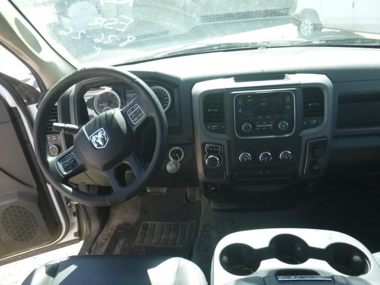 2016-dodge-1500-image-9