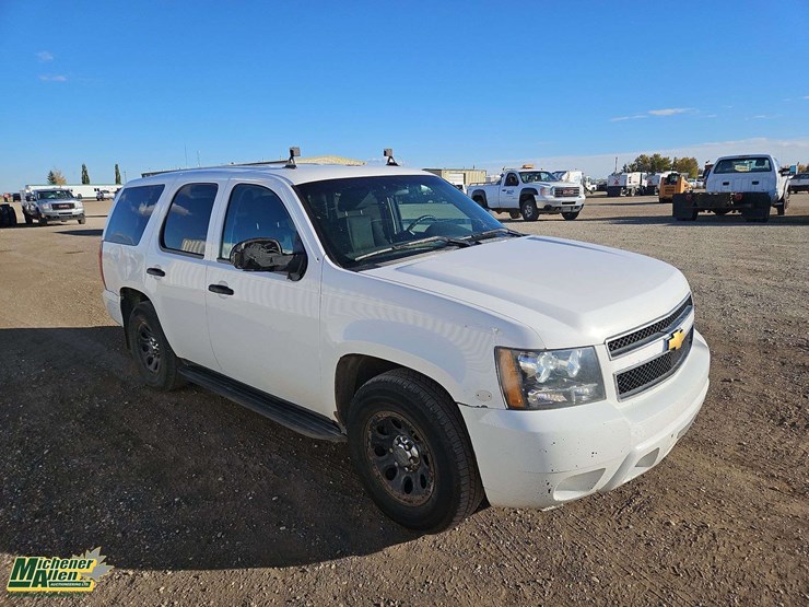 2013-chevrolet-tahoe-image-2