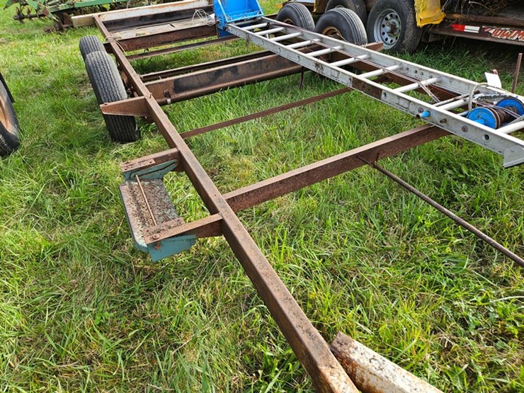 #2131-•-tandem-axle-utility-trailer-image-12