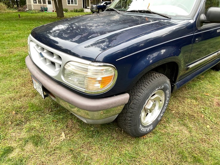 1997-ford-explorer-xlt-image-9