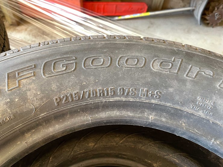 #1860-•-(6)-bf-goodrich-radial-t/a-tires-image-3