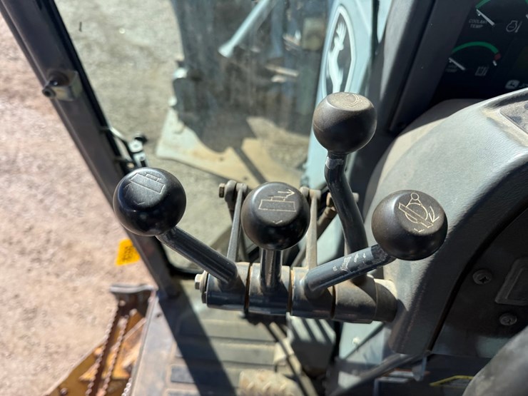 deere-672d-image-117