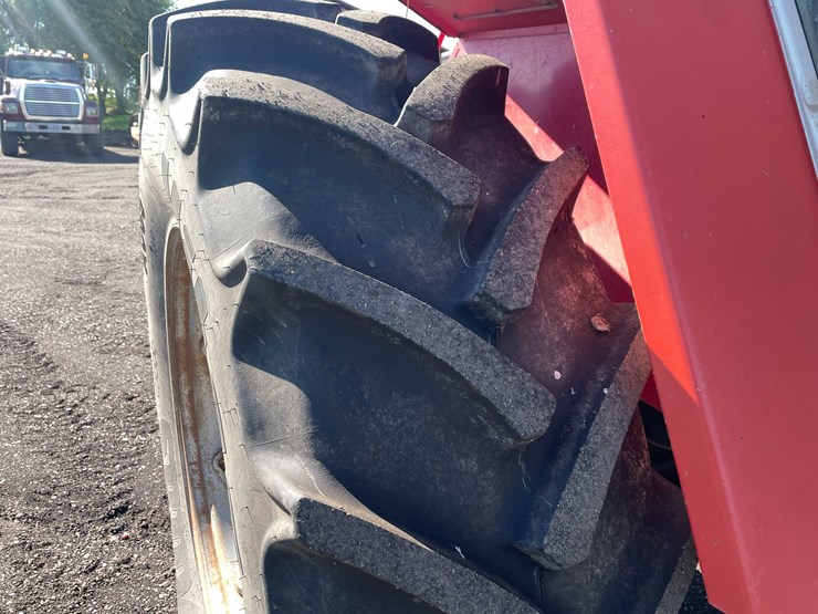 massey-ferguson-3525-image-15