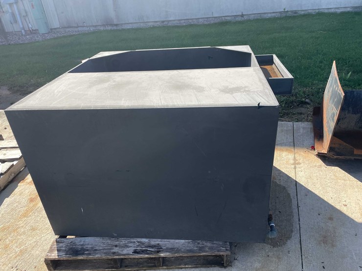 #1839-•-325-gallon-outboard-motor-test-tank-image-3