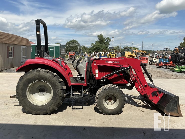 2023-mahindra-2660-hst-image-5