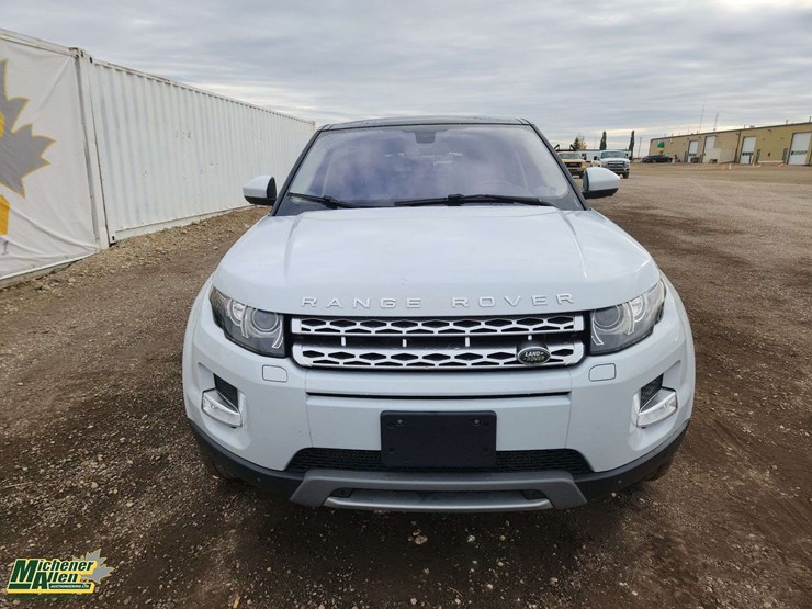 2015-land-rover-range-rover-evoque-image-8