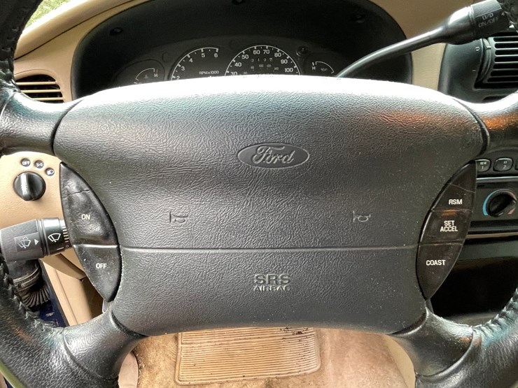 1997-ford-explorer-xlt-image-70