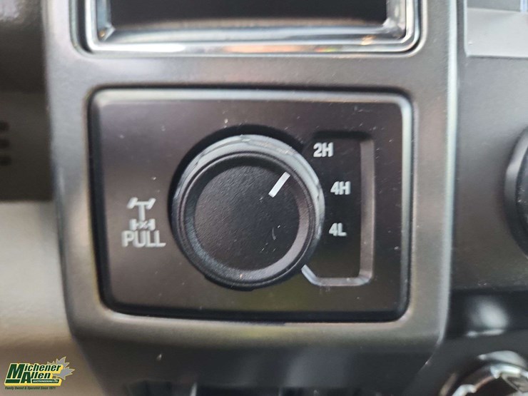 2022-ford-f250-image-15