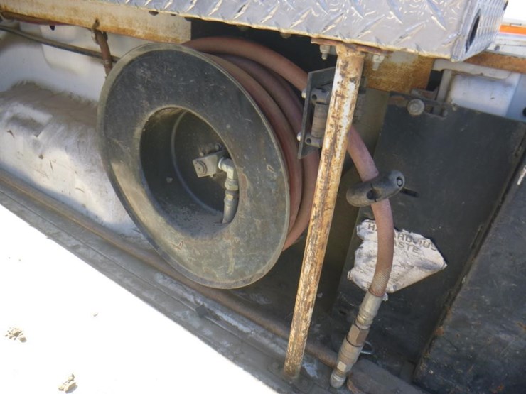 2004-dodge-ram-2500-image-14