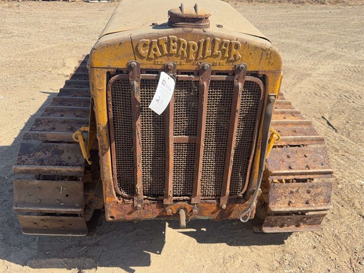 caterpillar-10-image-9