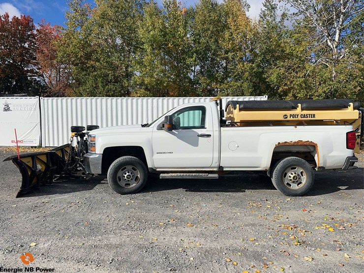 2016-chevrolet-silverado-2500hd-image-8