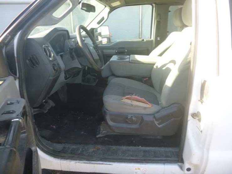2015-ford-f550-image-10