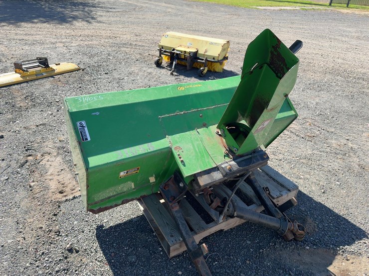 john-deere-1575-image-13