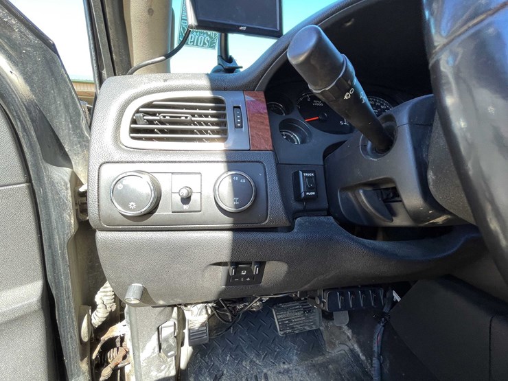 2008-gmc-2500hd-image-54