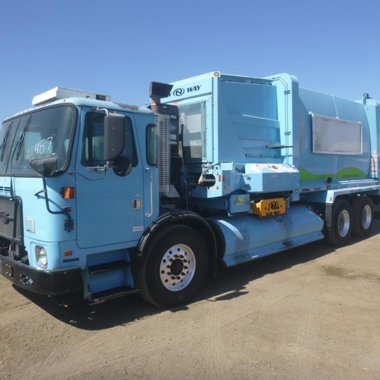2017 AUTOCAR XPEDITOR