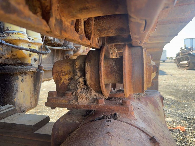 caterpillar-d7-image-18