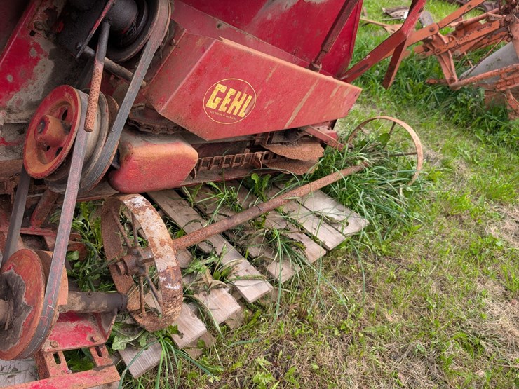 #4050-•-gehl-forage-harvester-image-21