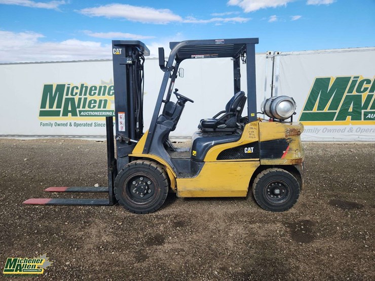 2020-caterpillar-gp30n-image-8