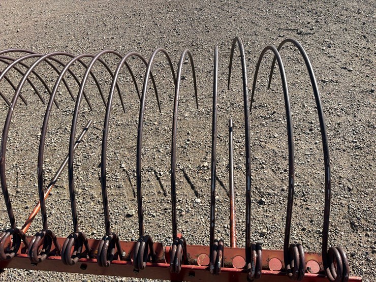 international-dump-rake-image-10